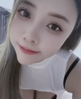 瑜伽教练小甜心